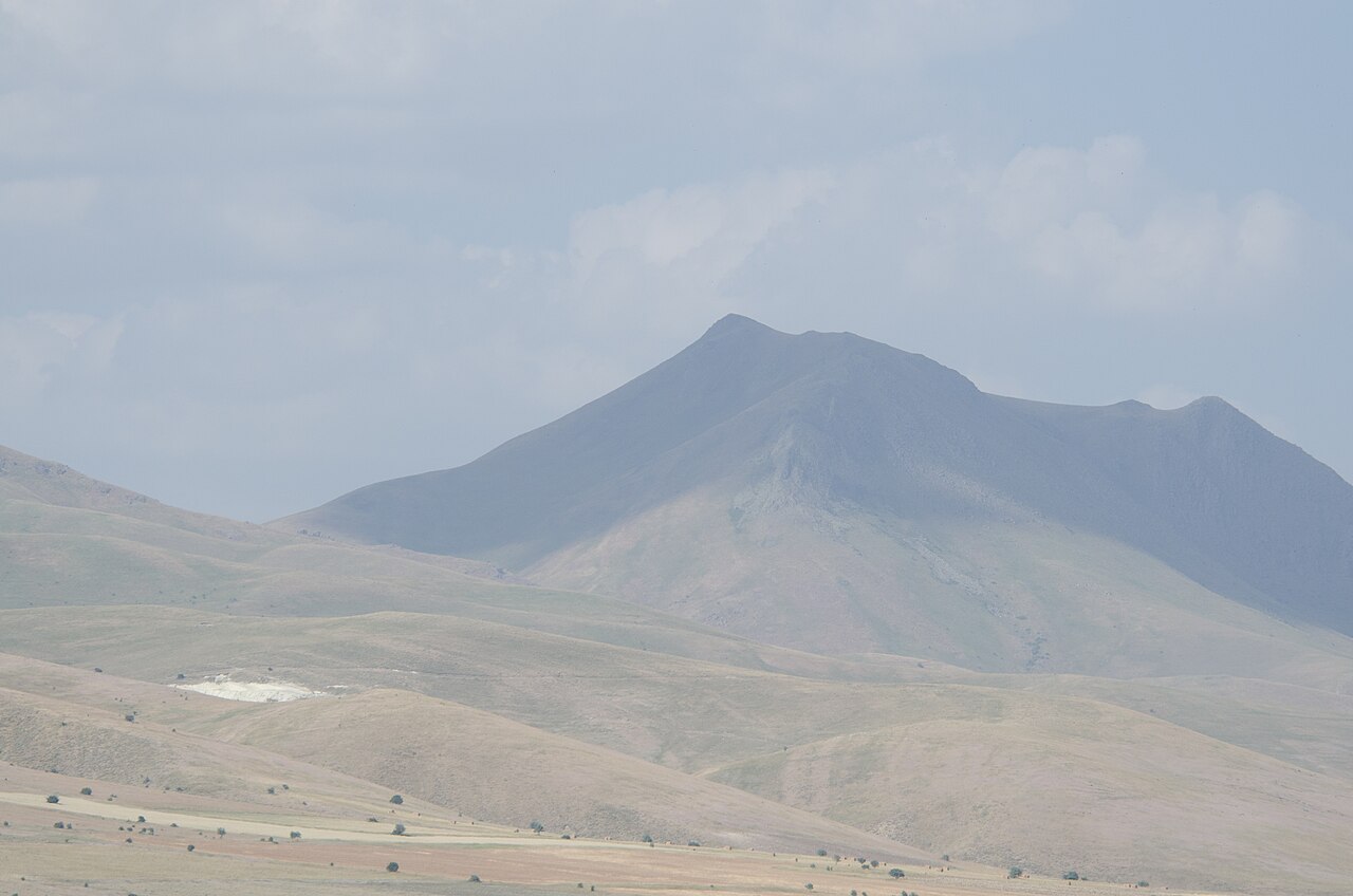 Erzurum'da Cirit: Atların ve Yiğitliğin Oyunu